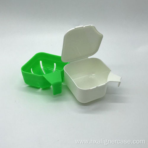 Easy Cleaning Plastic Denture Box with Mess